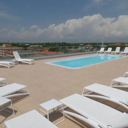 Modern With Rooftop Pool * Bibione